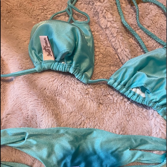 Kilograms bikini top size small - Picture 3 of 5